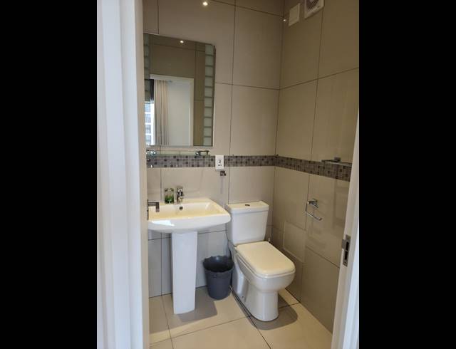 2 BEDROOM APARTMENT FOR SALE IN UMHLANGA RIDGE